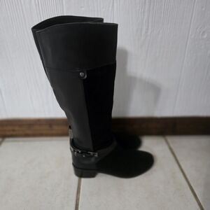 Vince Camuto Women’s Riding Boots Black Leather And Suede Size 7.5